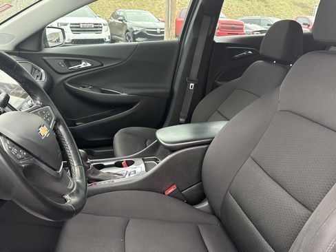 Used 2023 Chevrolet Malibu RS FWD image 12