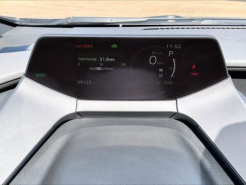 Used 2025 Toyota Prius LE FWD image 22