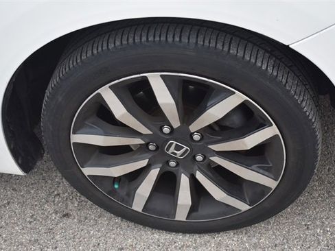 Used 2015 Honda Civic EX-L image 11