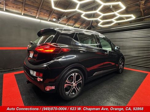 Used 2017 Chevrolet Bolt Premier w/ Driver Confidence II Package image 3