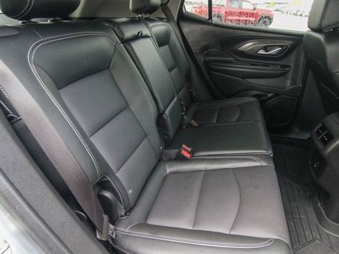 Used 2024 GMC Terrain SLT w/ Infotainment Package II AWD/4WD image 24