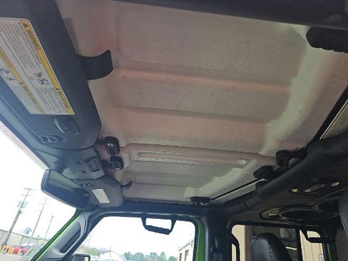 Used 2019 Jeep Wrangler Unlimited Rubicon w/ Uconnect 4C Nav & Sound Group AWD/4WD image 14