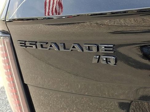 Certified 2025 Cadillac Escalade IQ Sport 2 w/ LPO, ONYX Package image 33