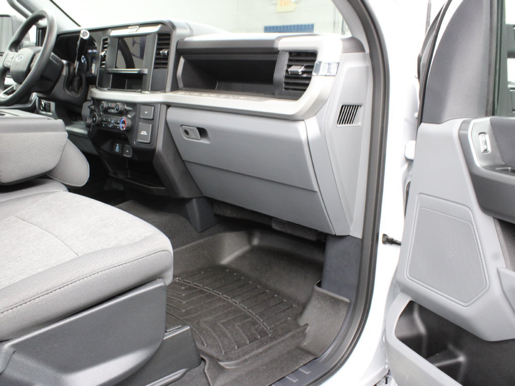 Used 2025 Ford F350 XL w/ STX Appearance Package AWD/4WD image 40