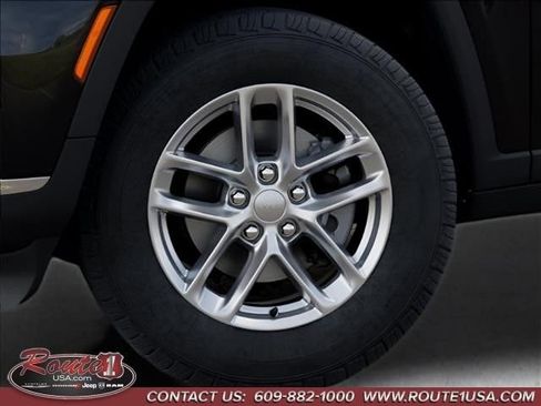 New 2026 Jeep Grand Cherokee L Laredo AWD/4WD image 9