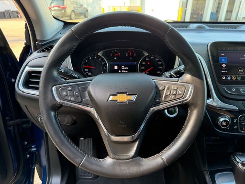 Used 2019 Chevrolet Equinox LT w/ Sun & Navigation Package image 13