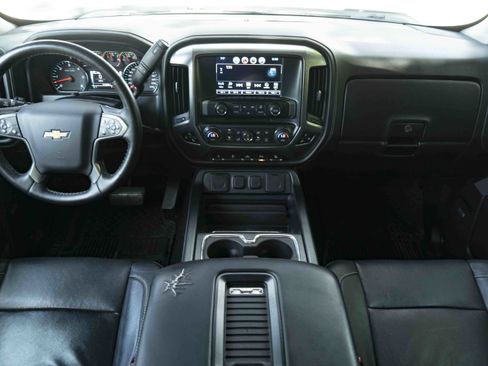 Used 2017 Chevrolet Silverado 1500 LTZ Z71 w/ LTZ Plus Package AWD/4WD image 24