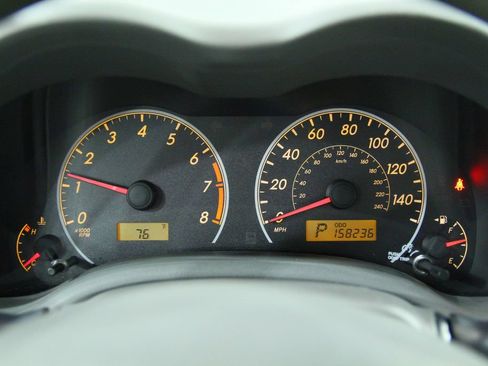 Used 2010 Toyota Corolla LE FWD image 12