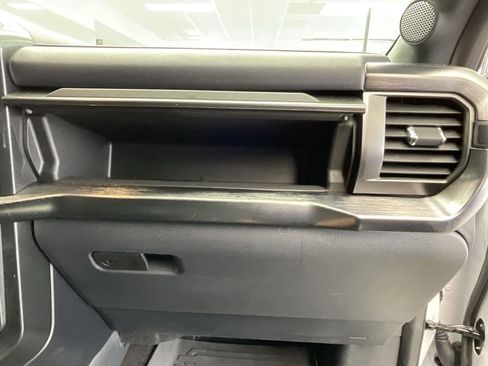 Used 2022 Ford F150 Lariat w/ Equipment Group 502A High image 10