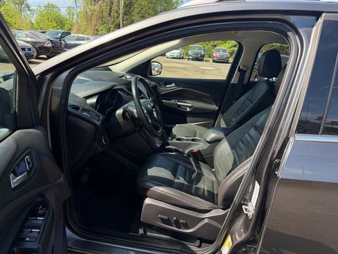 Used 2015 Ford Escape Titanium FWD image 11