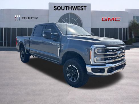 Used 2023 Ford F250 Lariat w/ Tremor Off-Road Package image 3