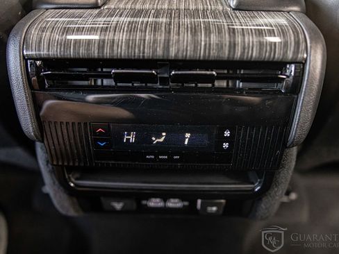 Used 2022 Jeep Wagoneer Series II w/ Premium Group I AWD/4WD image 35
