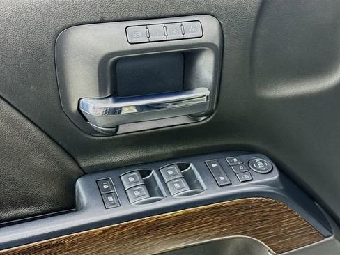 Used 2018 GMC Sierra 1500 Denali w/ Denali Ultimate Package image 18