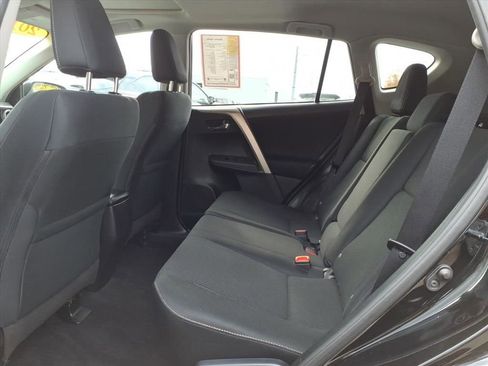 Used 2015 Toyota RAV4 XLE image 10