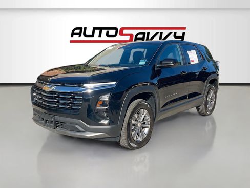 Used 2025 Chevrolet Equinox LT image 3