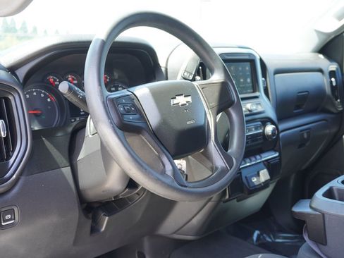 Used 2020 Chevrolet Silverado 1500 Custom w/ Custom Value Package AWD/4WD image 26