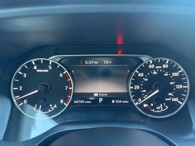 Used 2021 Nissan Rogue SV AWD/4WD image 28
