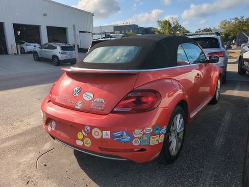 Used 2019 Volkswagen Beetle 2.0T S FWD image 4