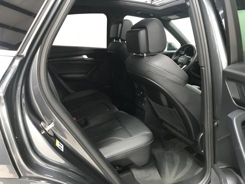 Used 2023 Audi Q5 2.0T Premium w/ Convenience Package AWD/4WD image 14