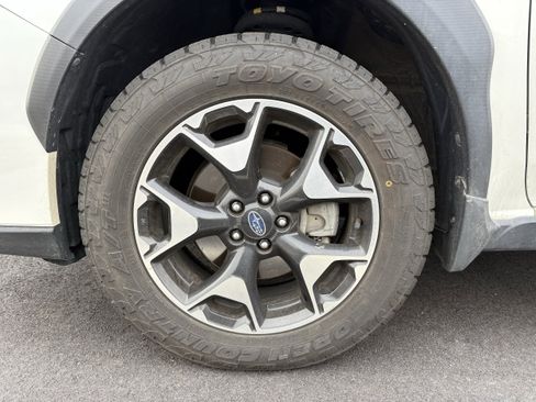 Used 2020 Subaru Crosstrek 2.0i Premium w/ Moonroof Package 2 image 12