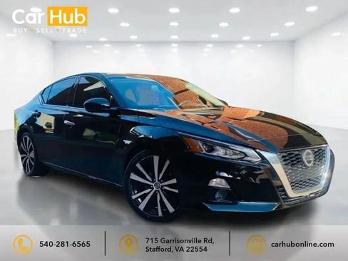 Used 2020 Nissan Altima 2.5 Platinum FWD image 1