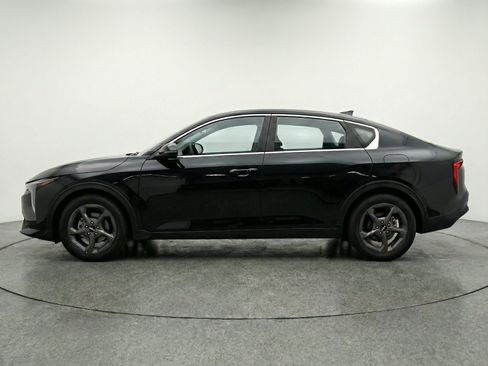 Used 2025 Kia K4 FWD image 5