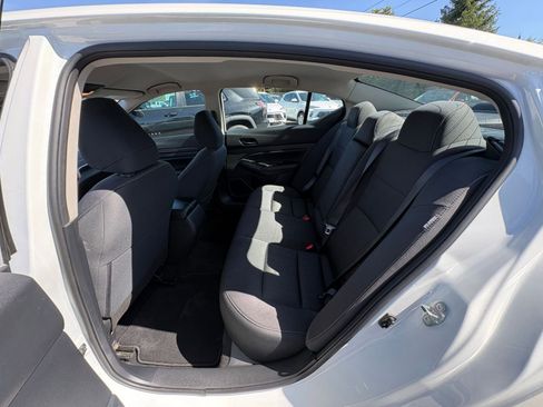 Used 2025 Nissan Altima 2.5 SV image 27