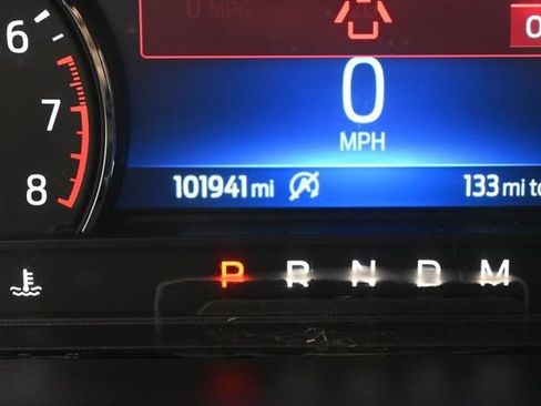 Used 2020 Ford Explorer XLT AWD/4WD image 34
