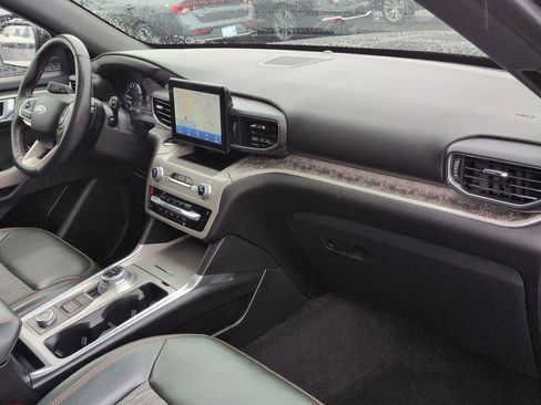 Used 2022 Ford Explorer Timberline w/ Timberline Technology Package AWD/4WD image 32