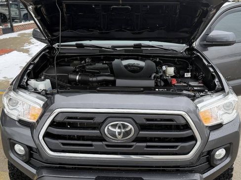 Used 2019 Toyota Tacoma SR image 33