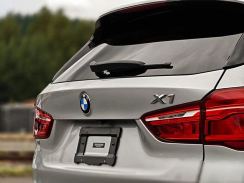 Used 2017 BMW X1 xDrive28i AWD/4WD image 11