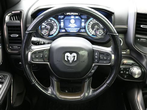 Used 2020 RAM 1500 Limited w/ Black Appearance Package AWD/4WD image 15