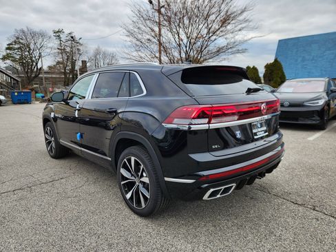 New 2026 Volkswagen Atlas Cross Sport SEL Premium R-Line image 3