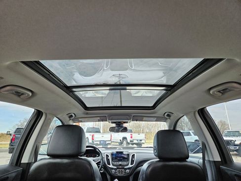 Used 2020 Chevrolet Equinox Premier image 37