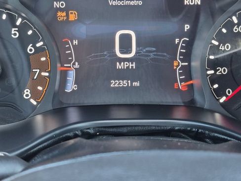 Used 2025 Jeep Compass Latitude AWD/4WD image 11