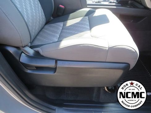 Used 2018 Toyota Tundra SR5 w/ SR5 Upgrade Package AWD/4WD image 55