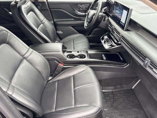 Certified 2023 Lincoln Corsair AWD w/ Equipment Group 101A image 23