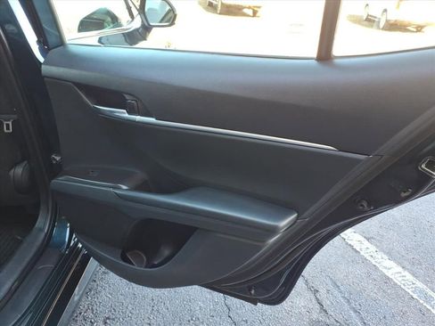 Used 2021 Toyota Camry LE image 13