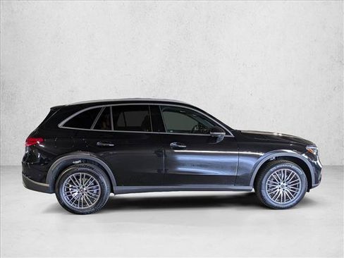 Certified 2026 Mercedes-Benz GLC 300 image 7