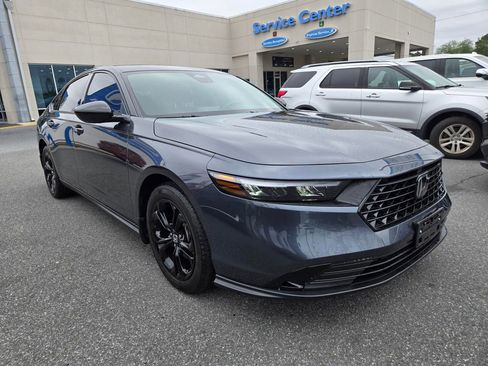 Used 2025 Honda Accord SE image 3