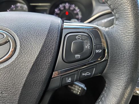 Used 2018 Toyota Avalon XLE Premium FWD image 21