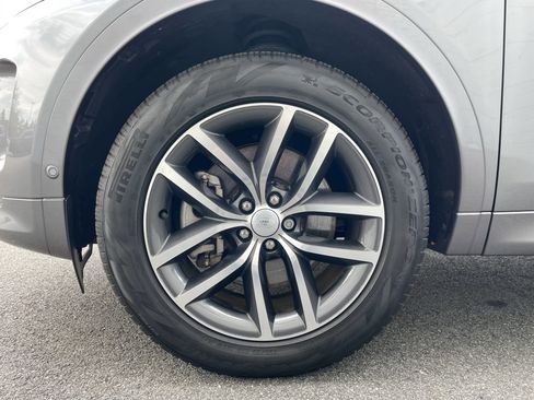 Certified 2024 Land Rover Discovery Sport S image 9