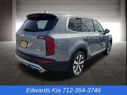Used 2022 Kia Telluride S image 3