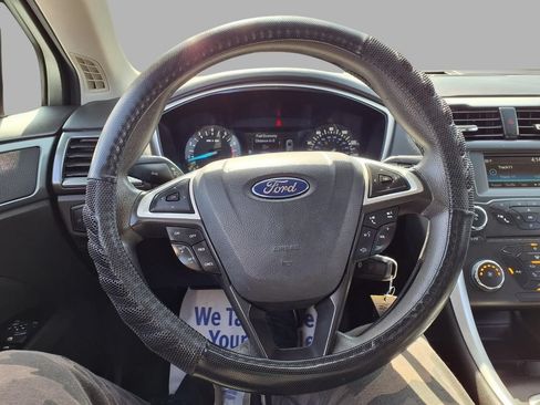 Used 2016 Ford Fusion SE FWD image 15