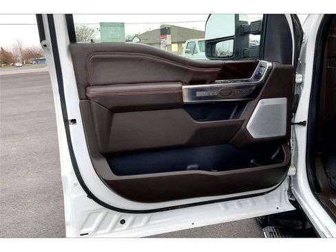 Used 2025 Ford F350 King Ranch w/ Chrome Package image 25