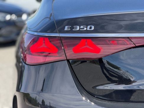 New 2026 Mercedes-Benz E 350 4MATIC Sedan image 11