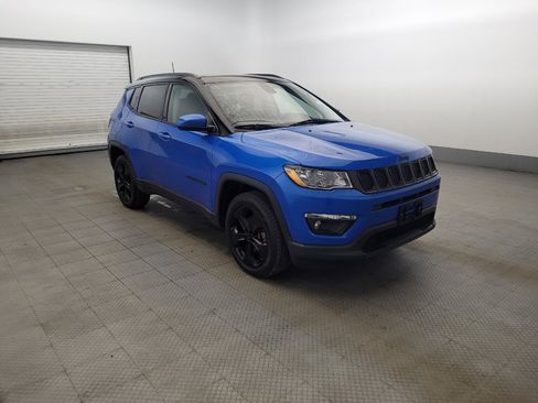 Used 2020 Jeep Compass Latitude AWD/4WD image 13