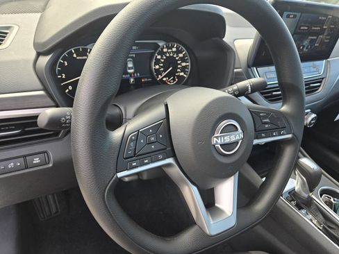 New 2026 Nissan Altima 2.5 SV w/ SV Special Edition Package FWD image 12