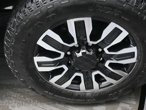 Used 2025 GMC Sierra 2500 Denali Ultimate w/ Max Trailering Package AWD/4WD image 29