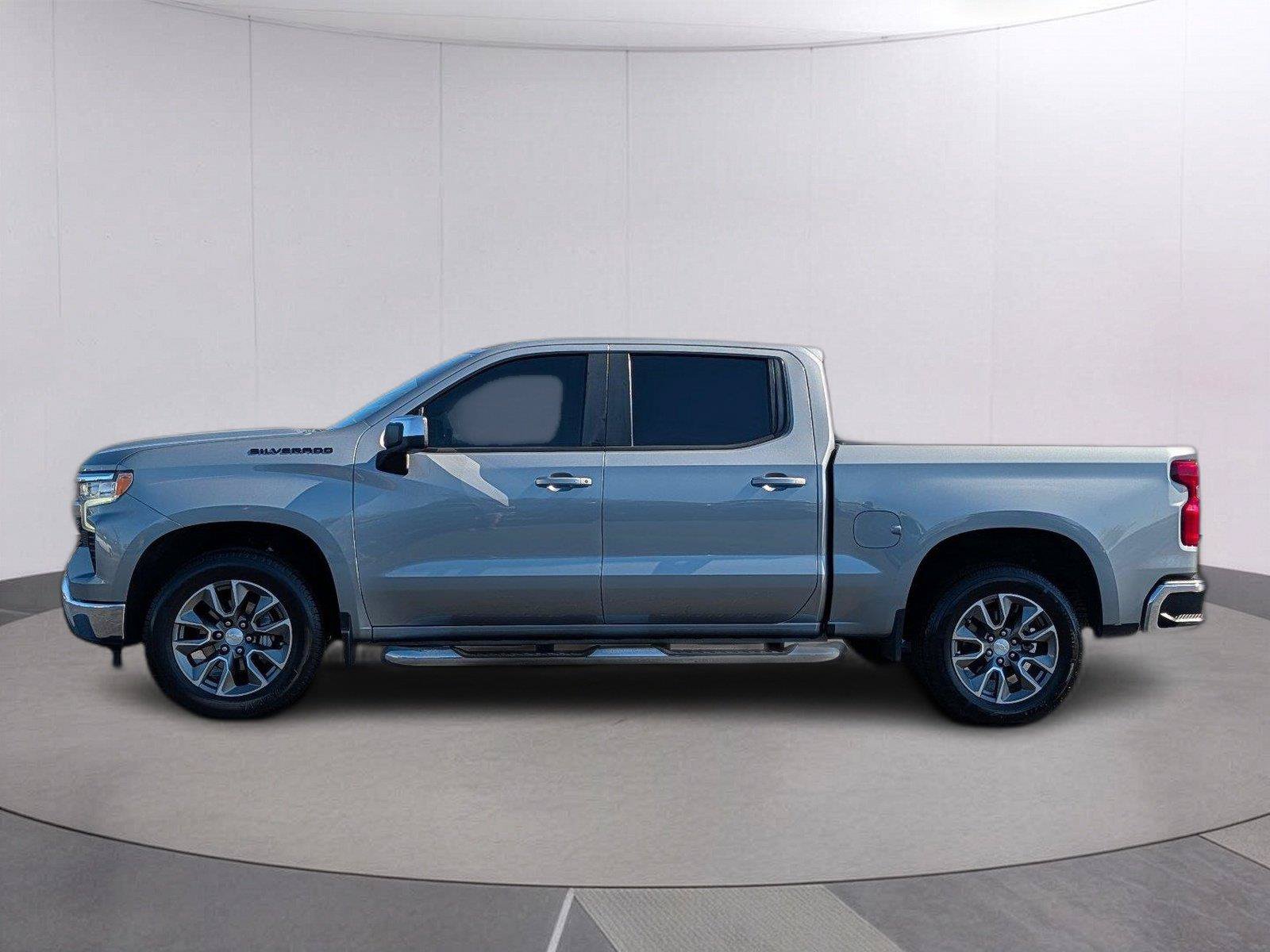 Used 2024 Chevrolet Silverado 1500 LT w/ Protection Package RWD image 2